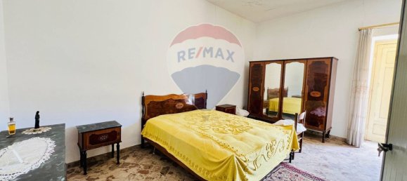 7 bedrooms House in Baia e Latina, Italy No. 381603 31