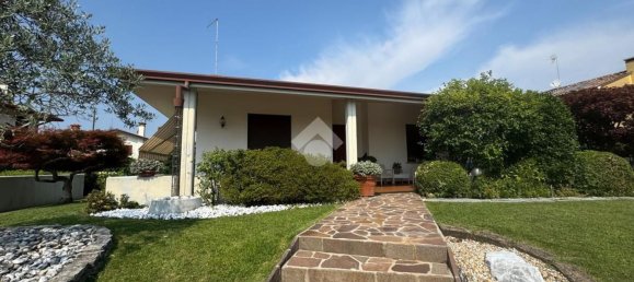 5-salle Villa à Volpago del Montello, Italy No. 282892 5