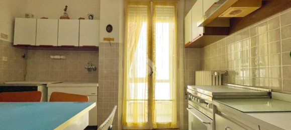 4 rooms Apartment in Rimini, Italy No. 7426 10