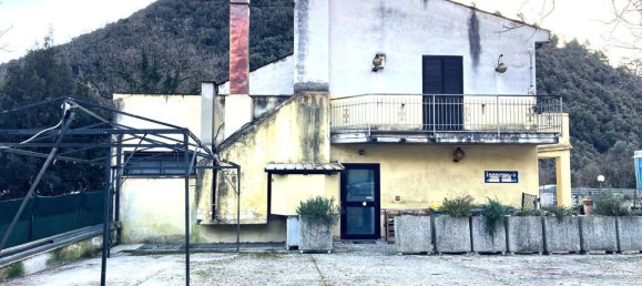 437m² Commercial property in Spoleto, Italy No. 379741 10