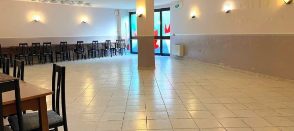 437m² Commercial property in Spoleto, Italy No. 379741 5