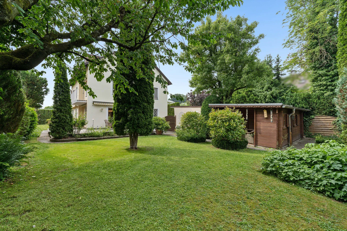 Дом с 7 комнатами в Мюнхен, Германия № 269934