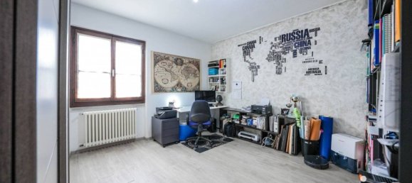 2 Schlafzimmer Villa in Monticelli Brusati, Italy, Nr. 363764 10