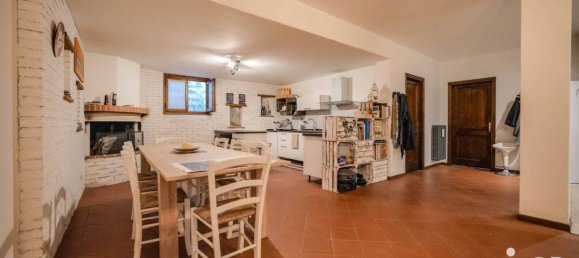 2 Schlafzimmer Villa in Monticelli Brusati, Italy, Nr. 363764 22