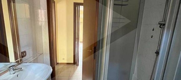 Apartamento de 3 habitaciónes en Fiorano Modenese, Italy No. 24177 10
