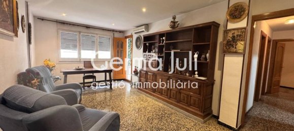 4 bedrooms Apartment in Badalona, Spain No. 137015 3