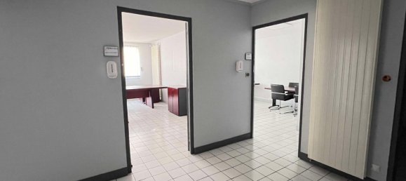 مكتب في Saint-Quentin, France 1200متر مربع رقم 227925 5