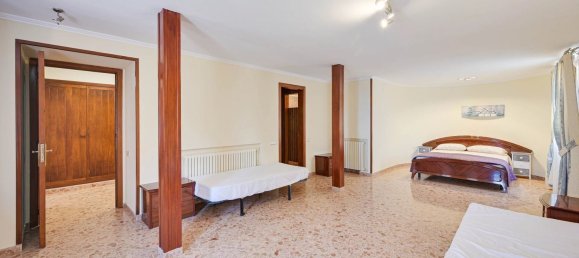 Дом с 5 спальнями в Бланес, Испания № 153714 4