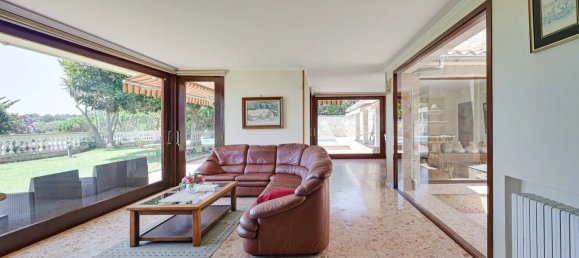 Дом с 5 спальнями в Бланес, Испания № 153714 30