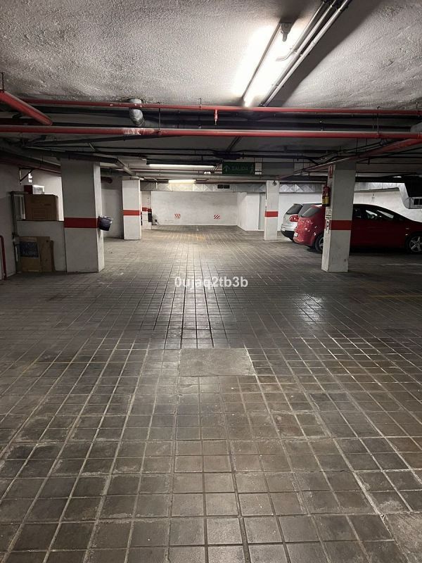  مرآب في Marbella, Spain رقم 222410