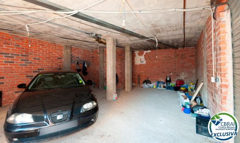 72m² Commercial property in Roses, Spain No. 217340