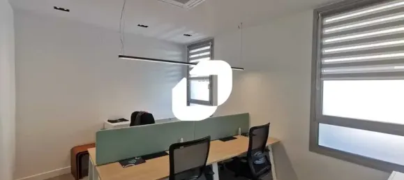 406m² Office in Vitry-sur-Seine, France No. 302401 8