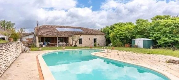 4 Schlafzimmer Schlösser in Monflanquin, France, Nr. 335932 2