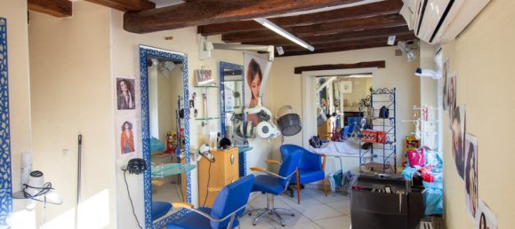 عقار تجاري في Richelieu, France رقم 94223 3