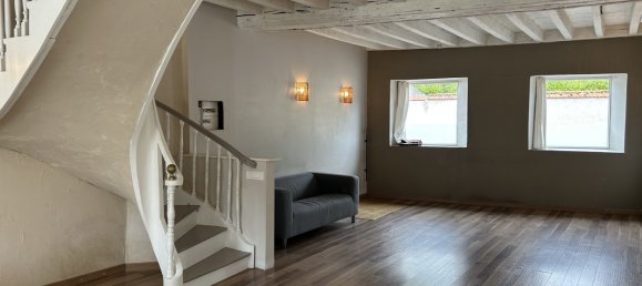 Casa de 4 dormitorios en Saint-Hilaire-Saint-Mesmin, France No. 75179 10