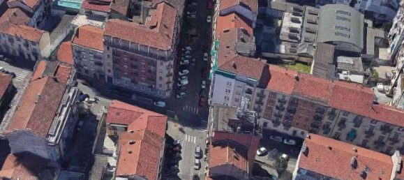 2 bedrooms Apartment in Turin, Italy No. 297520 9