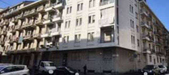 2 bedrooms Apartment in Turin, Italy No. 297520 8