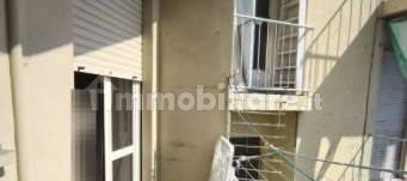 2 bedrooms Apartment in Turin, Italy No. 297520 3