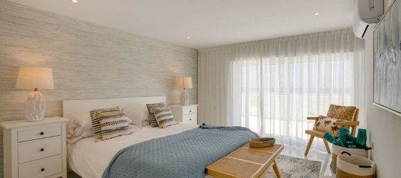 3 bedrooms Villa in Estepona, Spain No. 147611 9