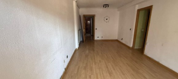 Квартира с 3 спальнями в Фуэнлабрада, Испания № 184290 50