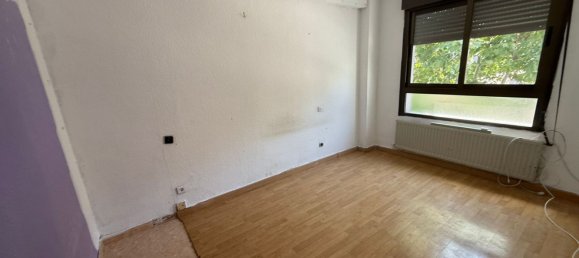 Квартира с 3 спальнями в Фуэнлабрада, Испания № 184290 31