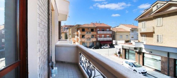 3 bedrooms Apartment in Porto Sant'Elpidio, Italy No. 212468 4