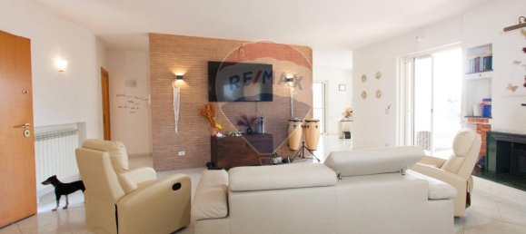 7 rooms Villa in Aprilia, Italy No. 124097 12