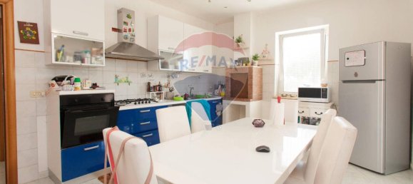 7 rooms Villa in Aprilia, Italy No. 124097 4