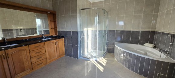 4 غرف نوم فيلا في Jargeau, France رقم 265368 26