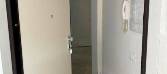 2-salle Appartement à Jesi, Italy No. 99835 8