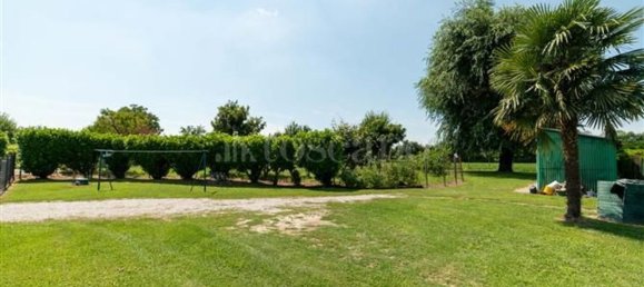 5-Zimmer Villa in Pordenone, Italy, Nr. 288585 3