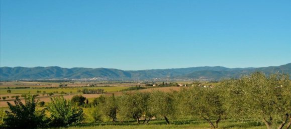 5 bedrooms House in Cortona, Italy No. 58504 13