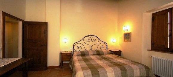 5 bedrooms House in Cortona, Italy No. 58504 9