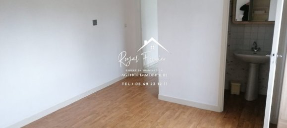 Casa de 3 dormitorios en Artannes-sur-Indre, France No. 86733 5