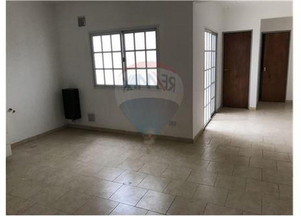 2 bedrooms House in Quilmes, Argentina No. 10181