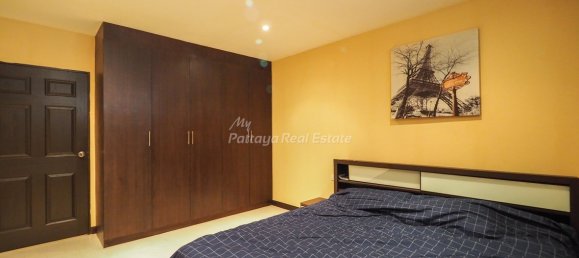 2 bedrooms Condo in Pattaya, Thailand No. 10877 4