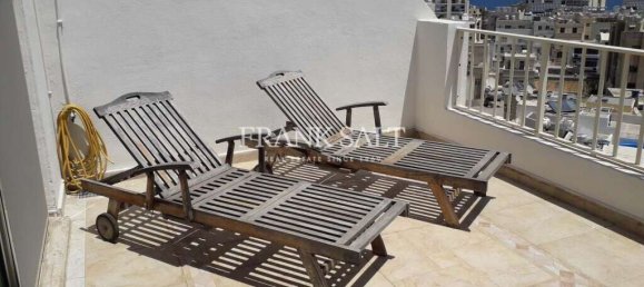4 bedrooms Penthouse in Sliema, Malta No. 8622 10