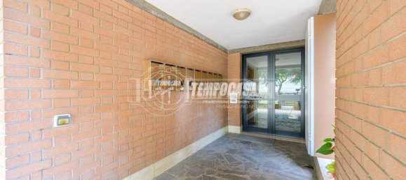 4 bedrooms Apartment in Vignola, Italy No. 381666 3