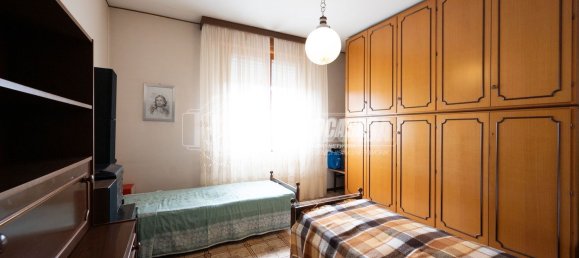 4 bedrooms Apartment in Vignola, Italy No. 381666 19