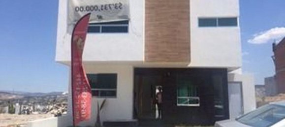 Casa de 3 dormitorios en Querétaro, Mexico No. 181403 2