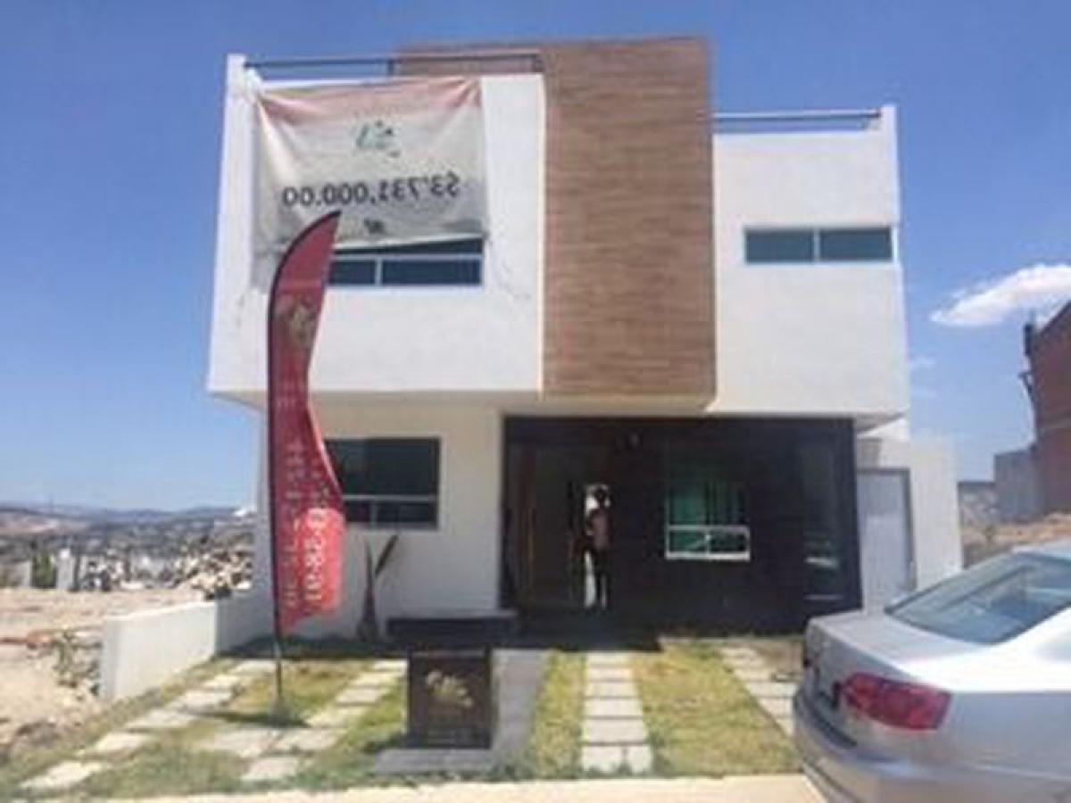 Casa de 3 dormitorios en Querétaro, Mexico No. 181403