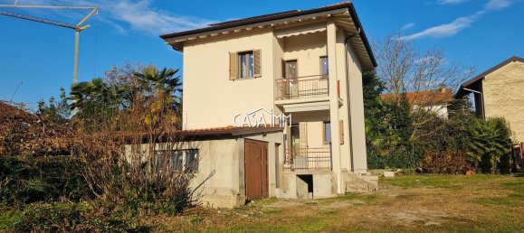 4غرفة فيلا في Angera, Italy رقم 12337 2