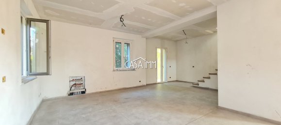 4غرفة فيلا في Angera, Italy رقم 12337 8