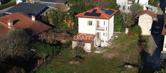 4غرفة فيلا في Angera, Italy رقم 12337 23