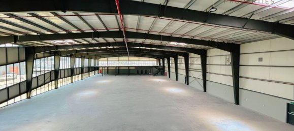 Almacén en Dubai, UAE 3530.3 m² No. 54801 2