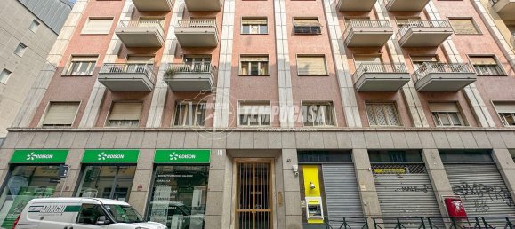 4 bedrooms Apartment in Turin, Italy No. 318743 2