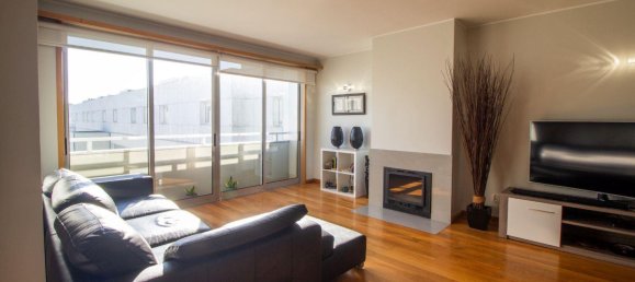 2 bedrooms Penthouse in Matosinhos, Portugal No. 122934 2