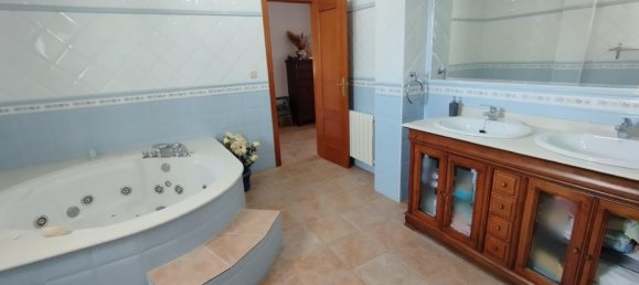 6 bedrooms Villa in Torrevieja, Spain No. 9891 13