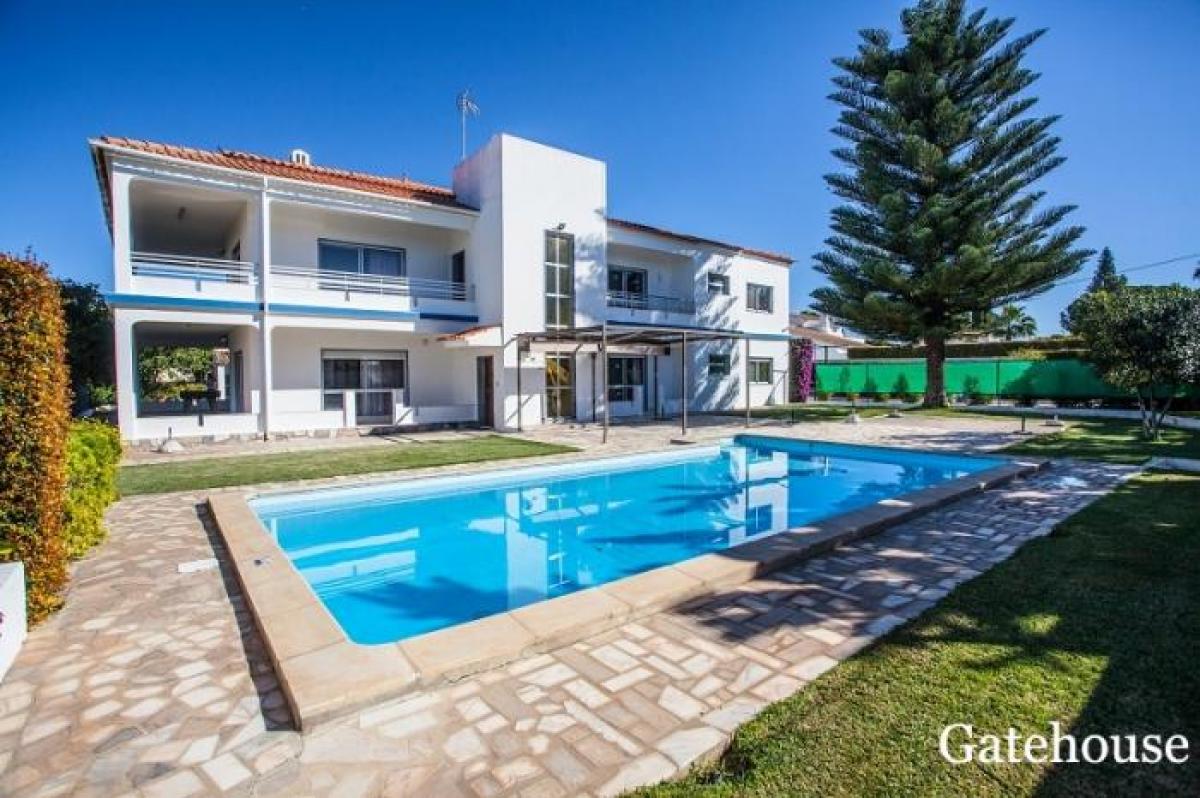6 bedrooms Villa in Almancil, Portugal No. 5851