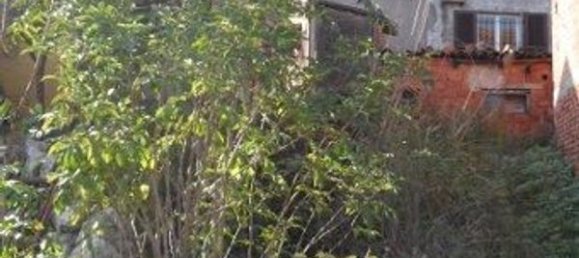 7-Zimmer Haus in Castana, Italy, Nr. 82189 8